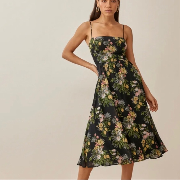 Reformation Rosehip Dress in Sicilia (0)